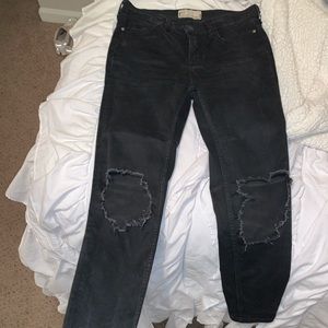 Free People We the Free busted skinny jeans 27